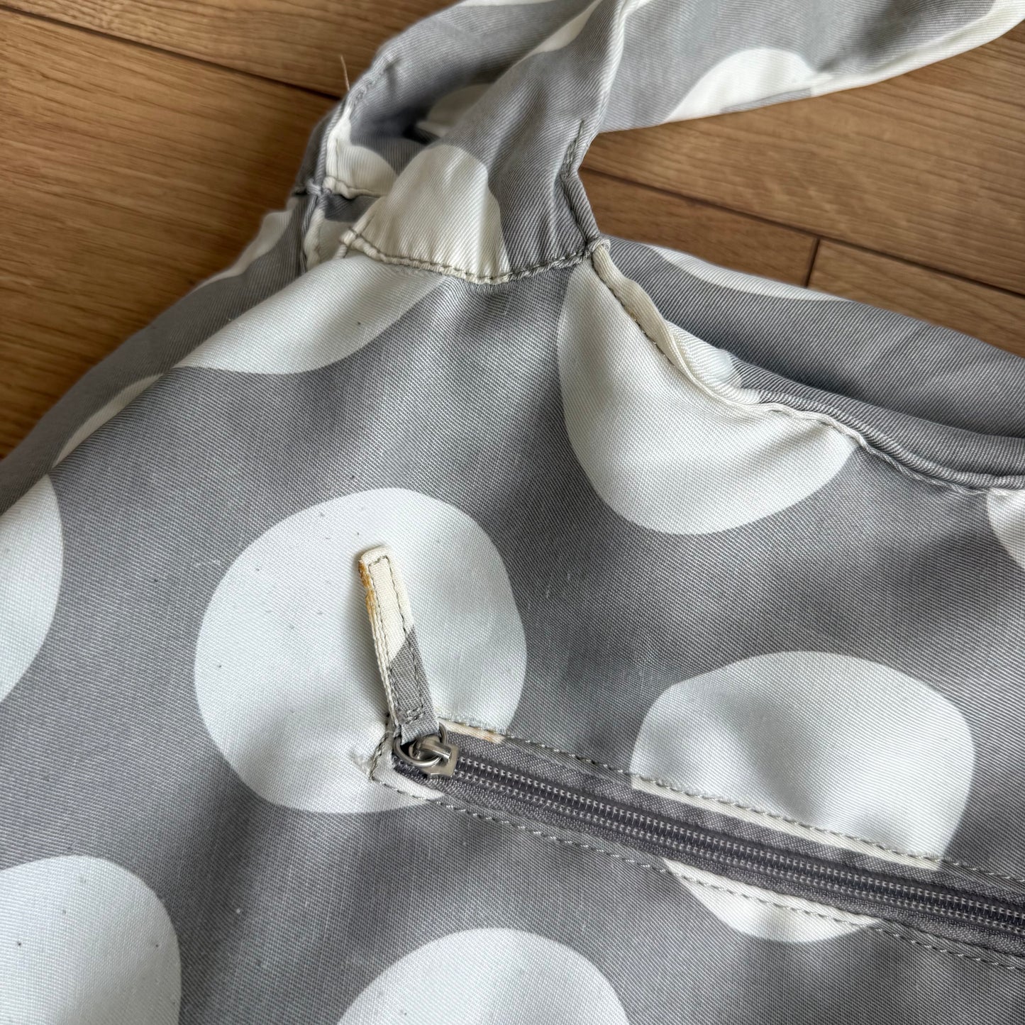 Grey polka dot bag