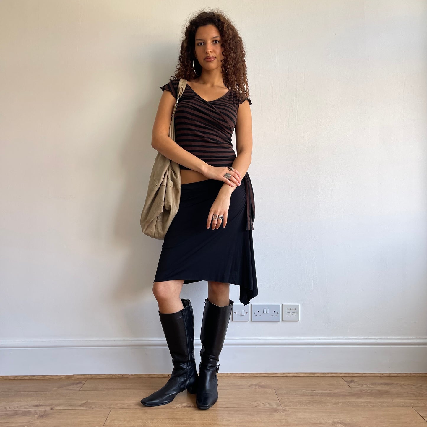 Black slinky ruched side skirt - Size XS