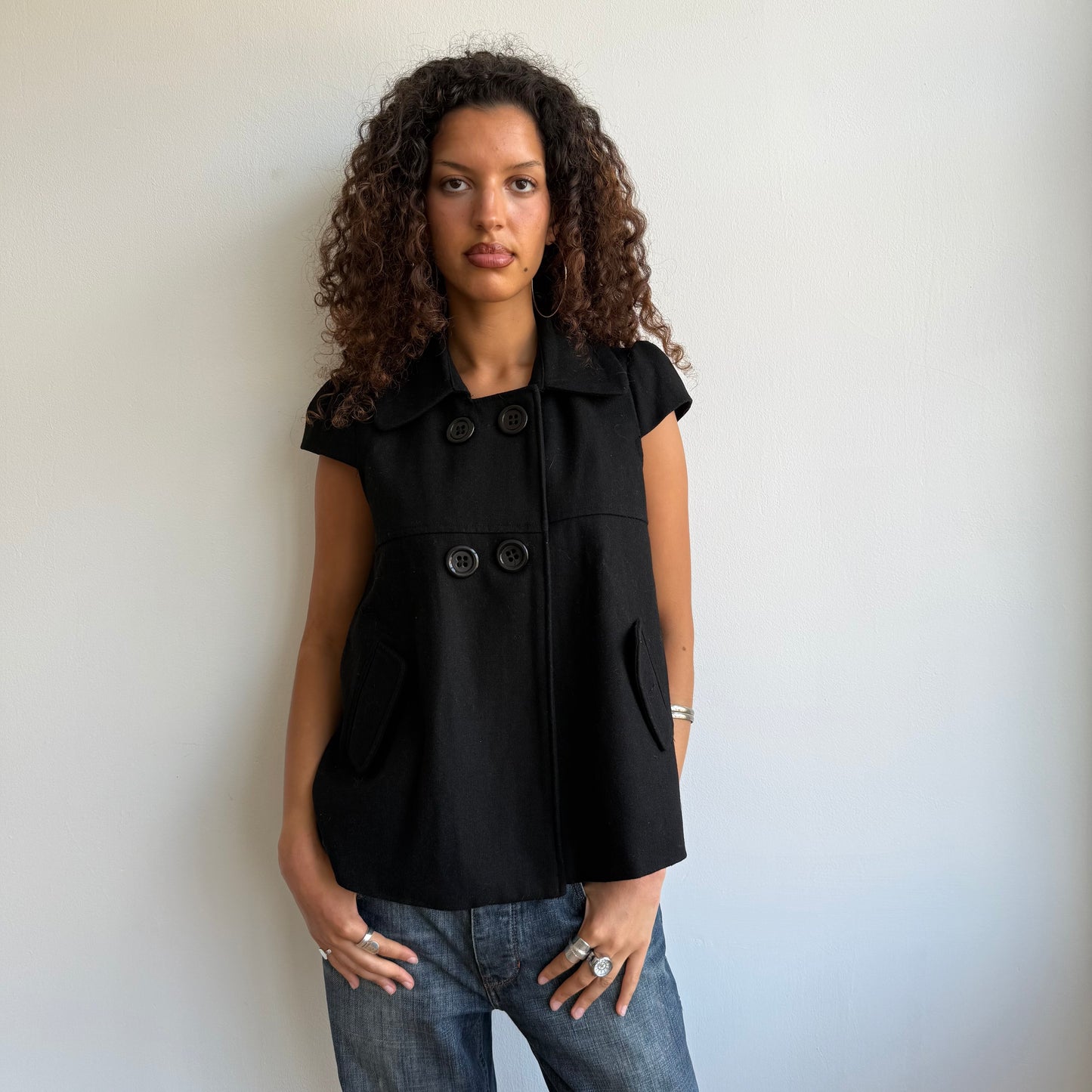 Black short sleeve peacoat - Size L