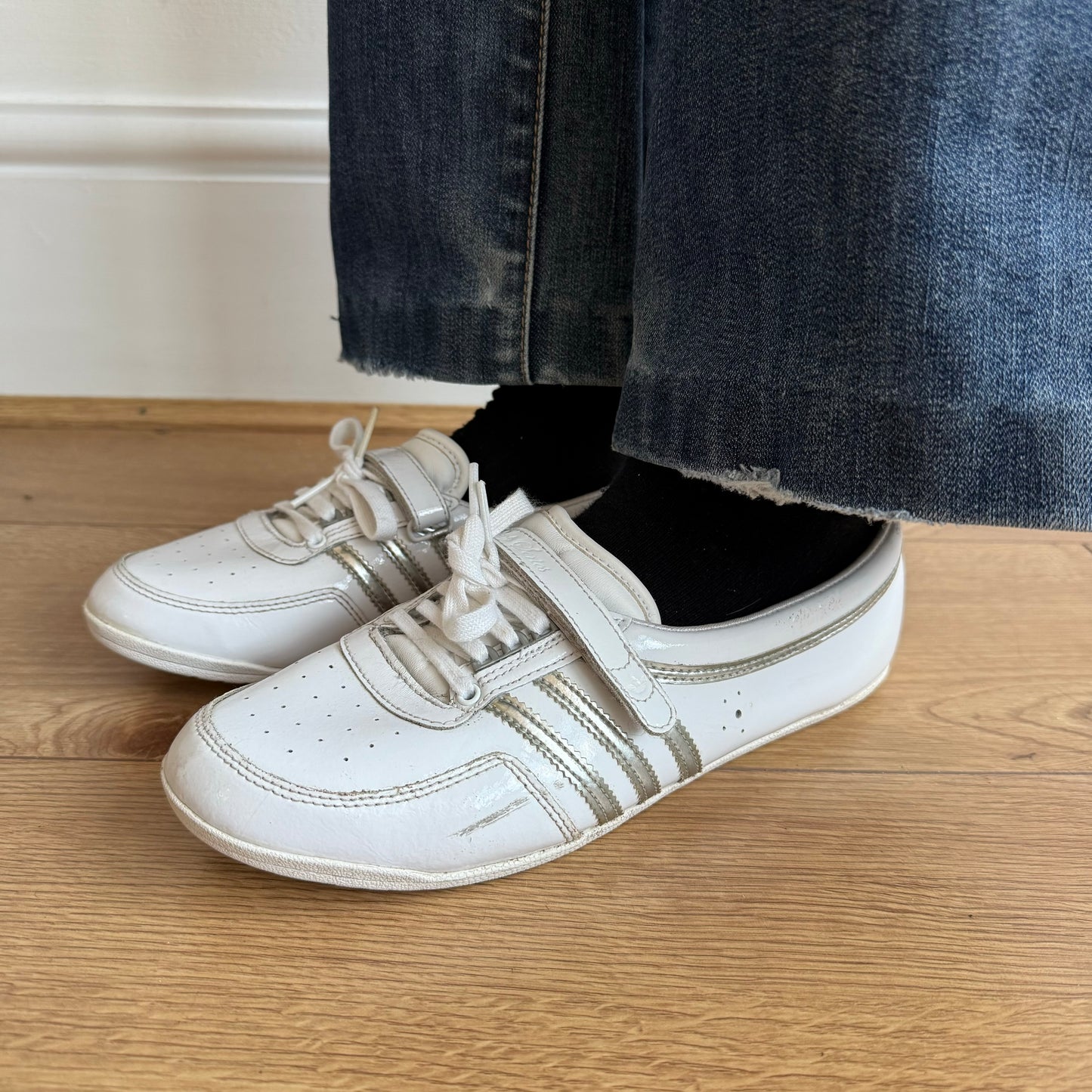 White adidas pumps - Size UK6