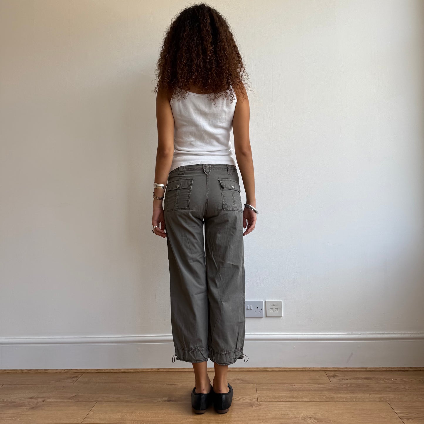 Khaki toggle capris - Size S/M