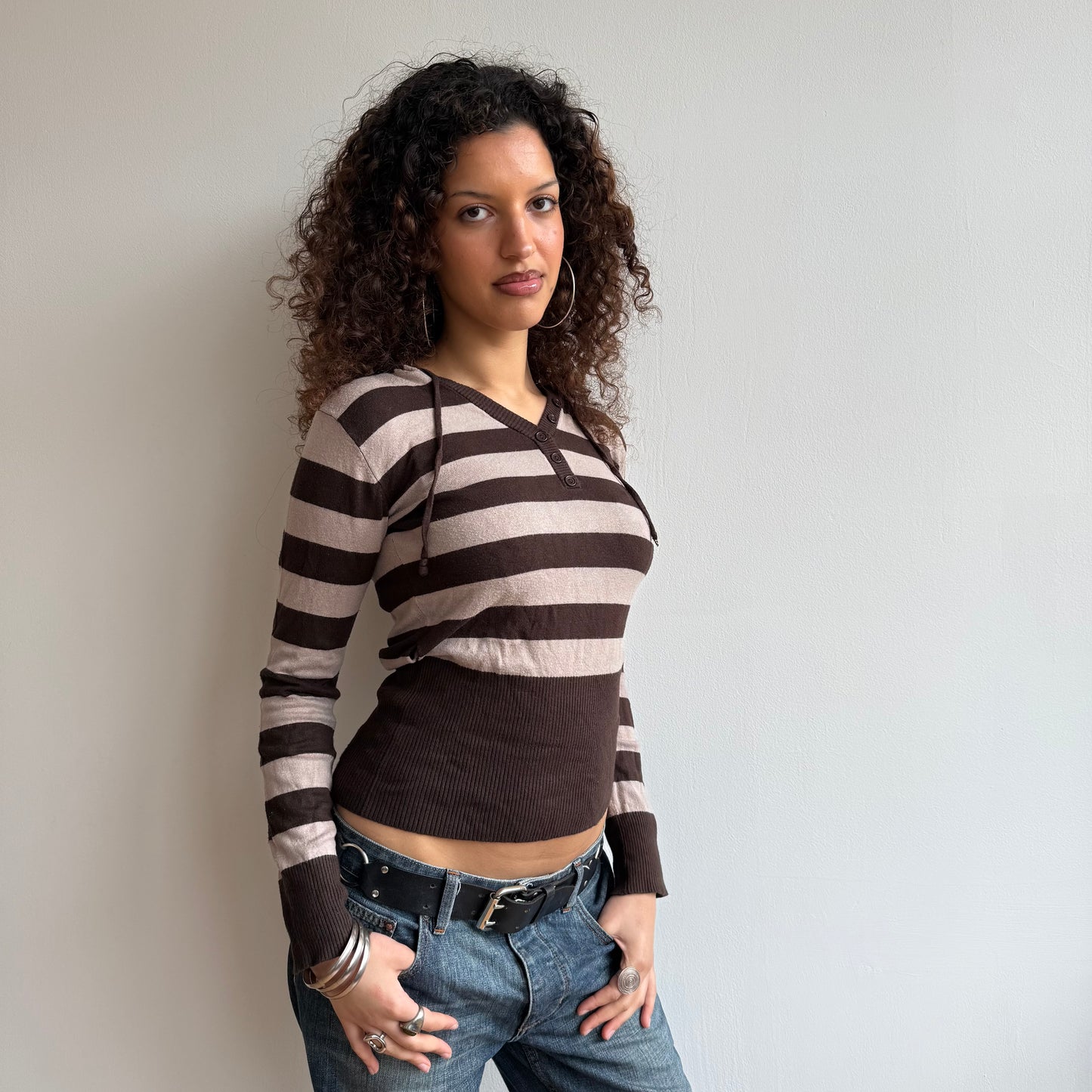 Brown striped hoodie - Size M