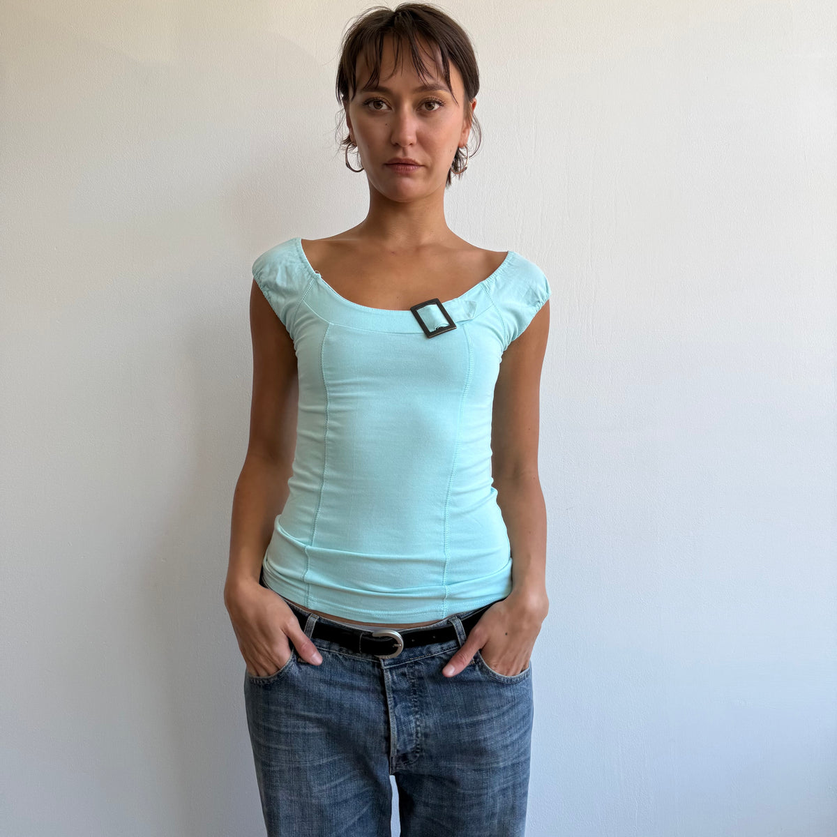 Turquoise buckle t-shirt - Size S