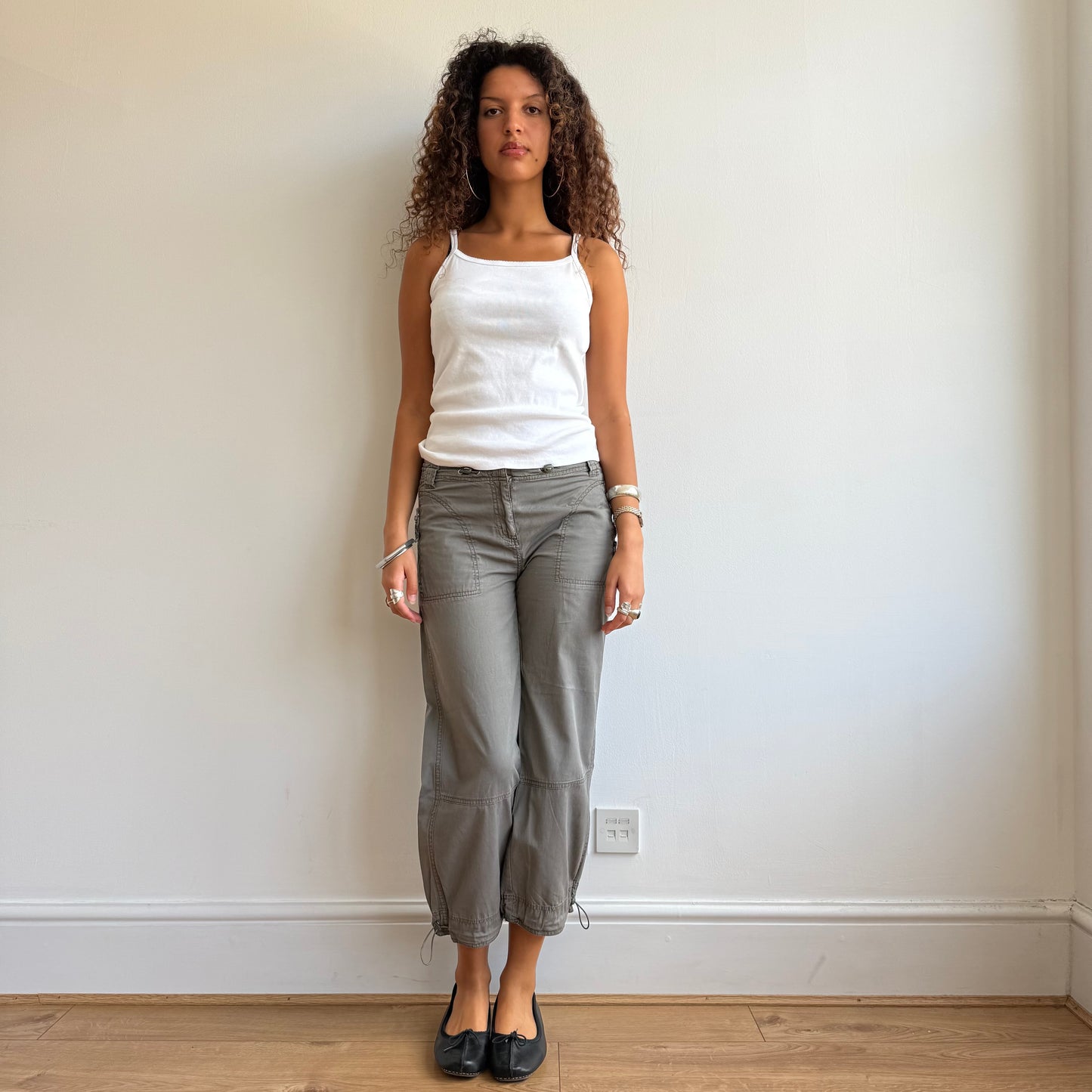 Khaki toggle capris - Size S/M