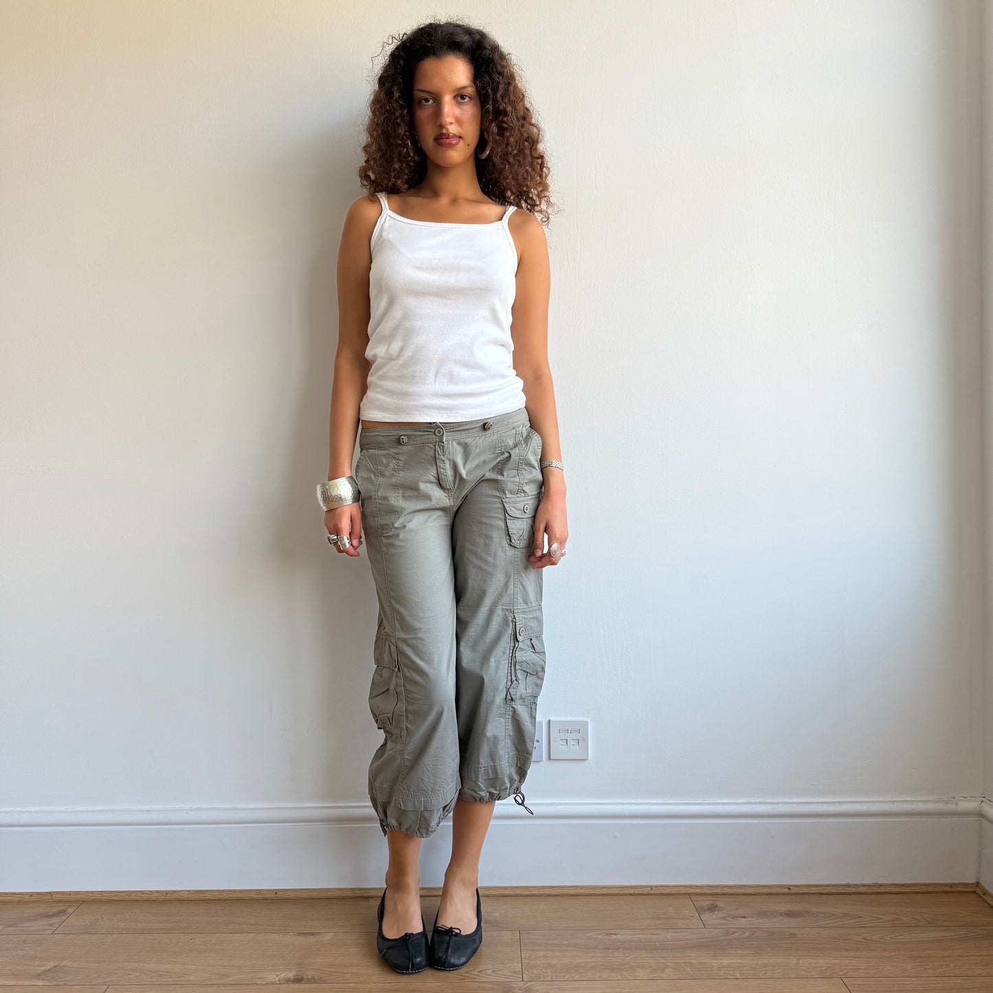 Khaki toggle capris - Size S/M