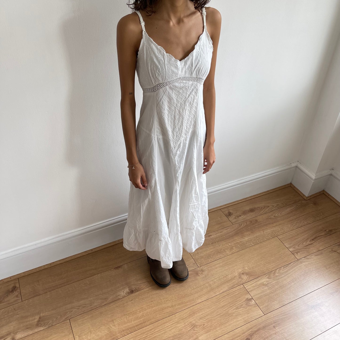 White broderie midi dress - Size S