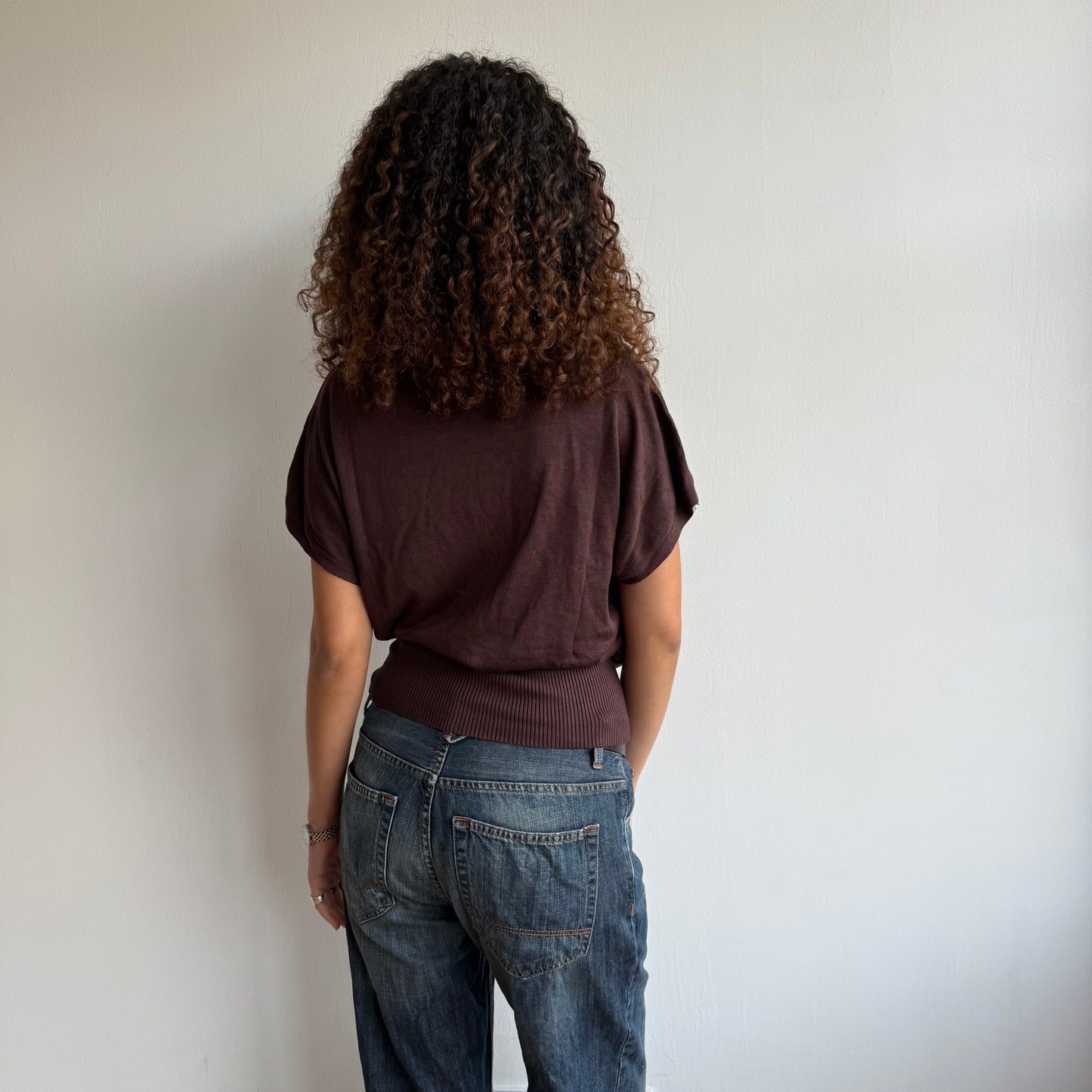 Brown slouchy short sleeve knit - Size S/M