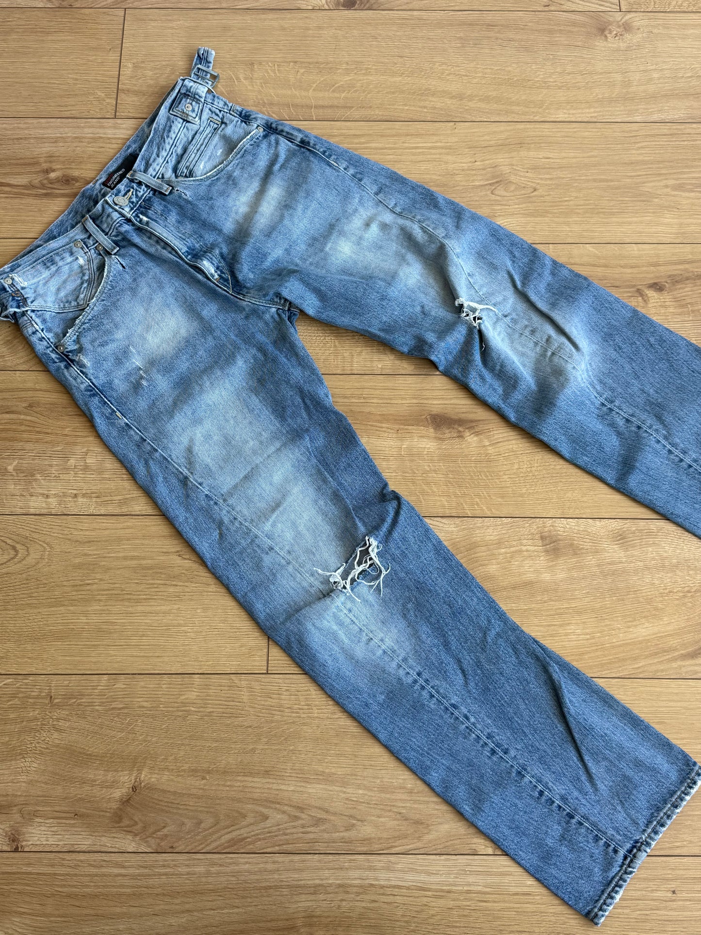 Levi’s Engineered cinch jeans - Size M