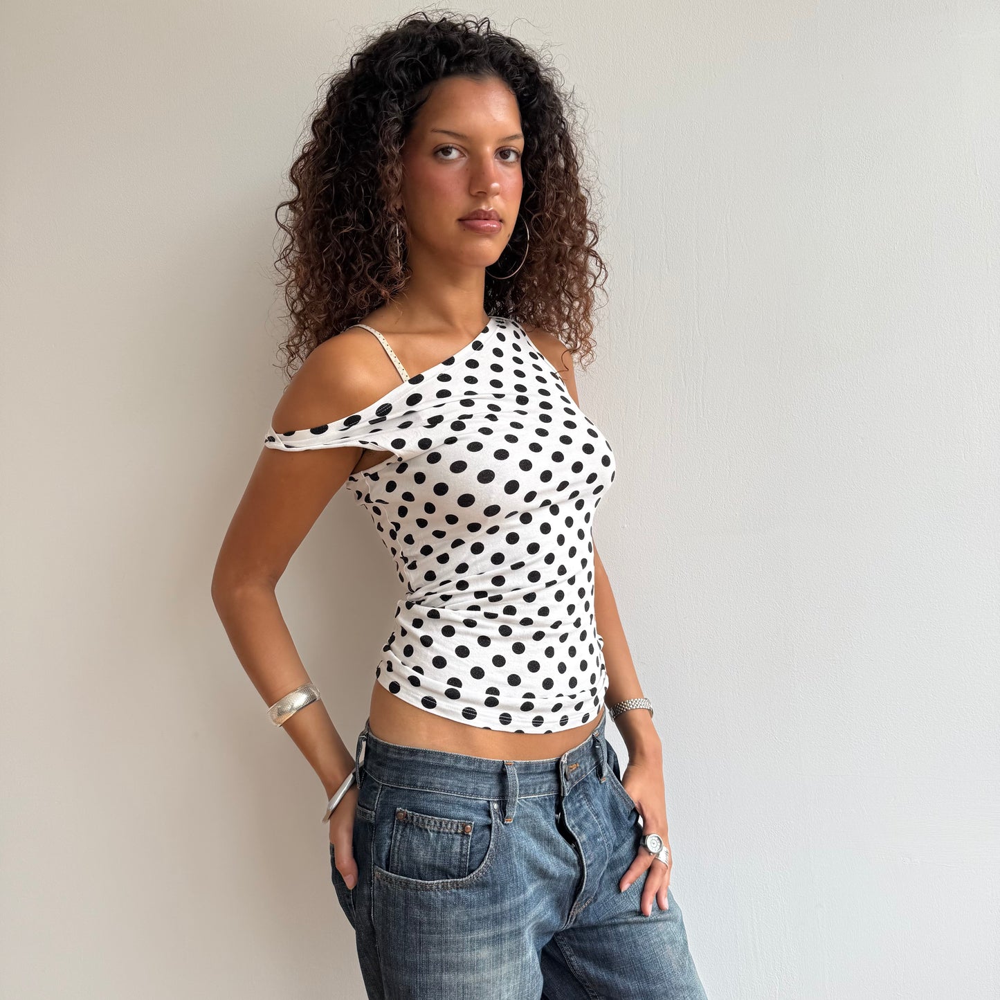 White polka dot top - Size M