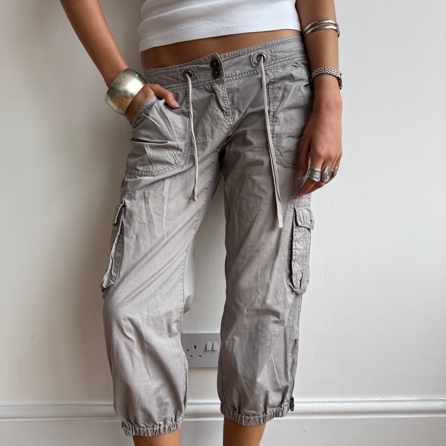 Grey cinch back capris - Size S/M