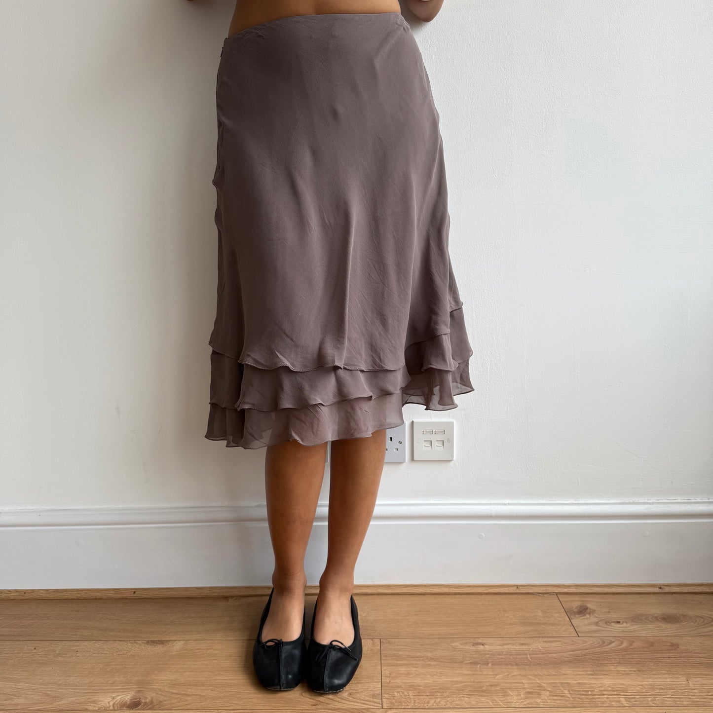 Taupe ruffle silk skirt - Size S