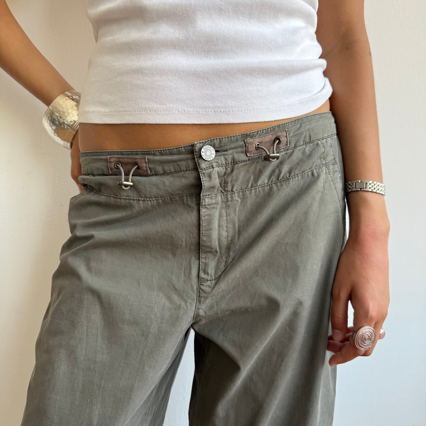 Khaki toggle capris - Size M