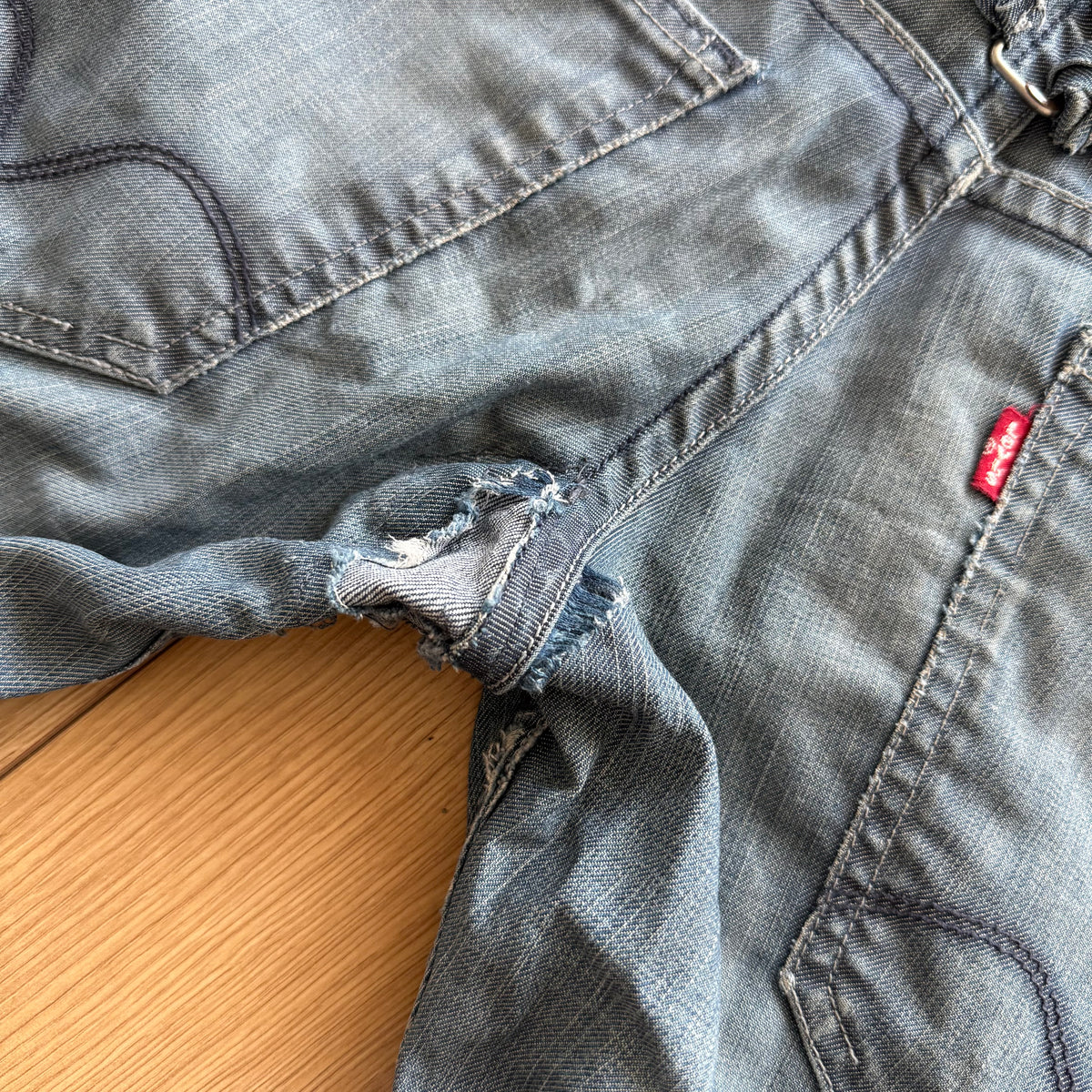 Levi’s cinch back star jeans - Size 30x32