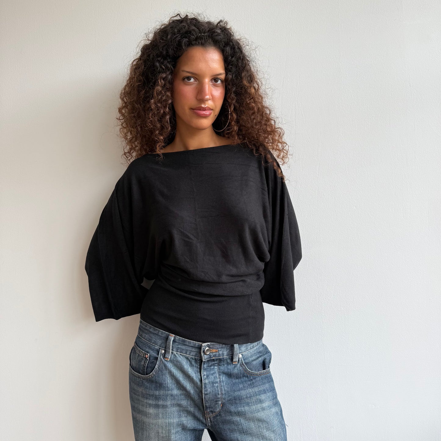Black short sleeve slouchy knit - Size S-M
