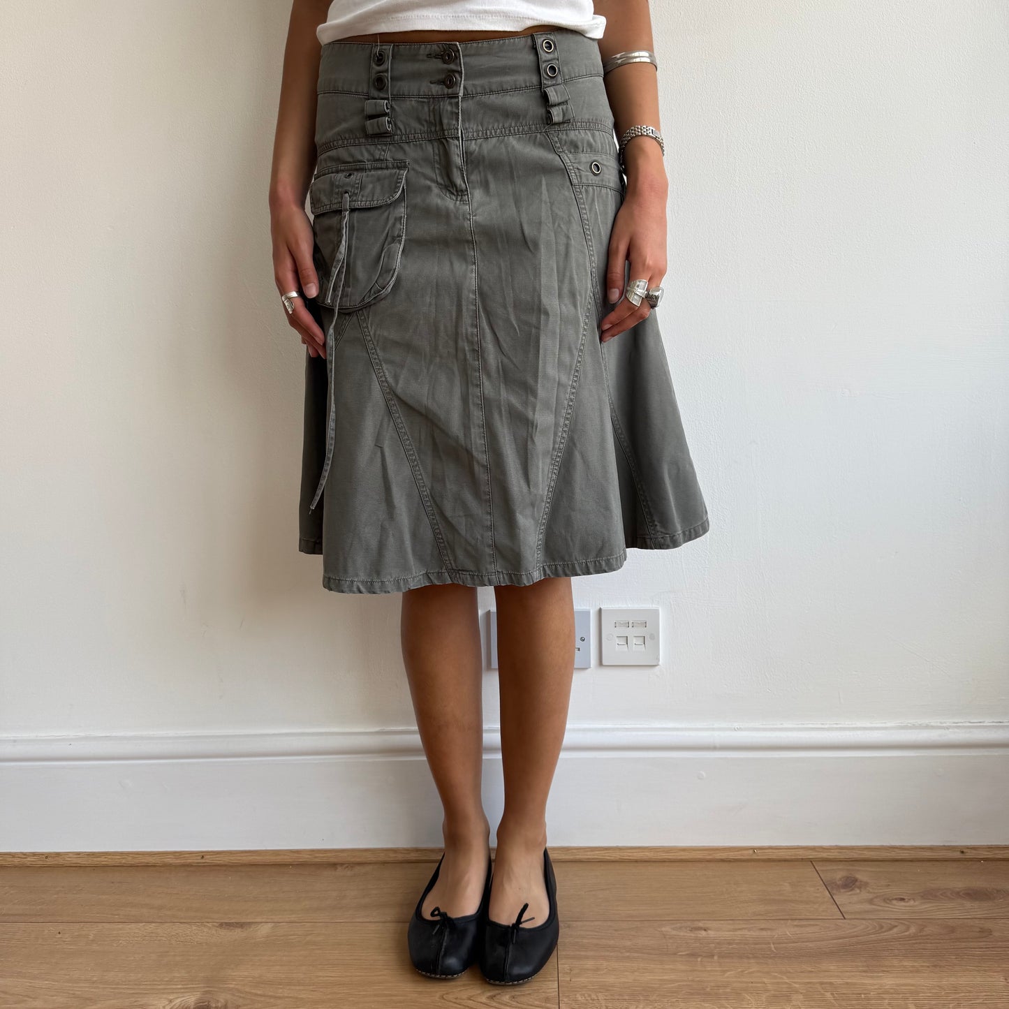 Khaki cargo midi skirt - Size S + M