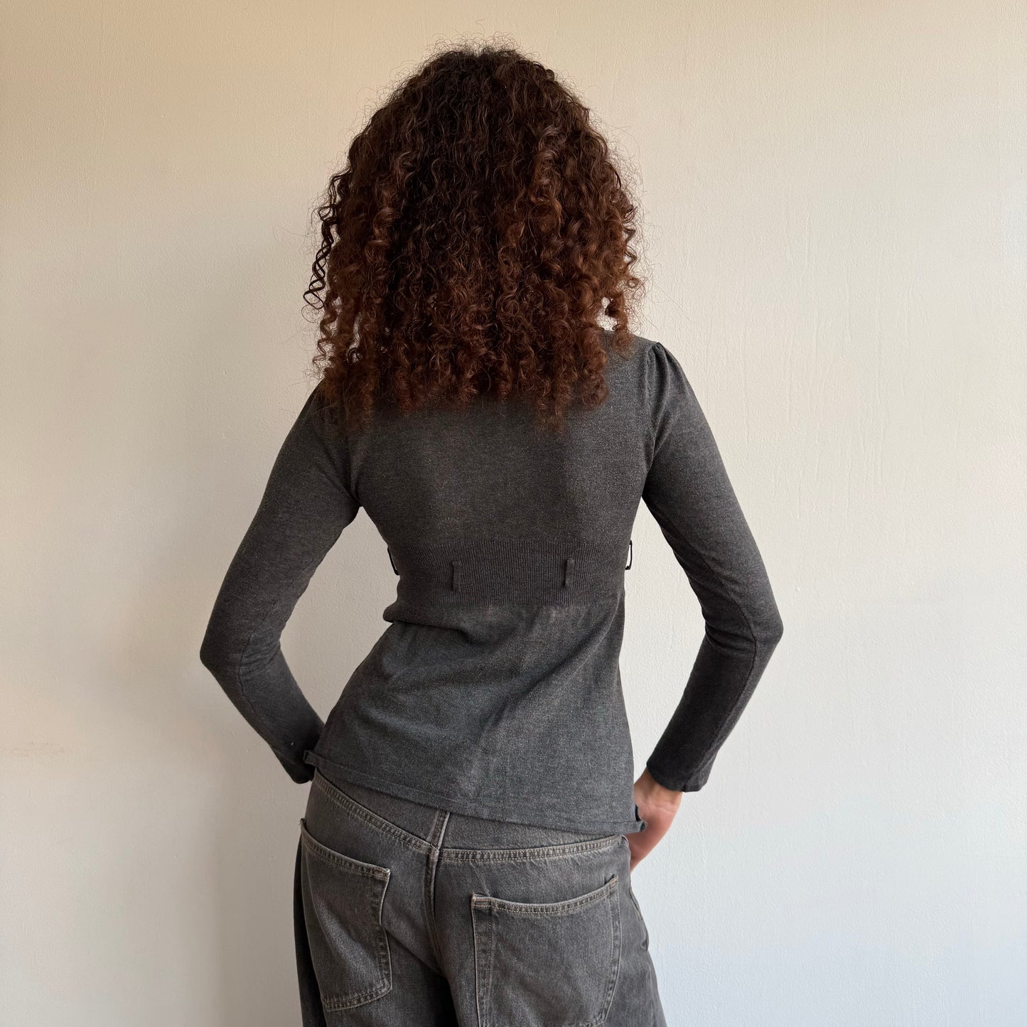 Grey v-neck knit - Size S