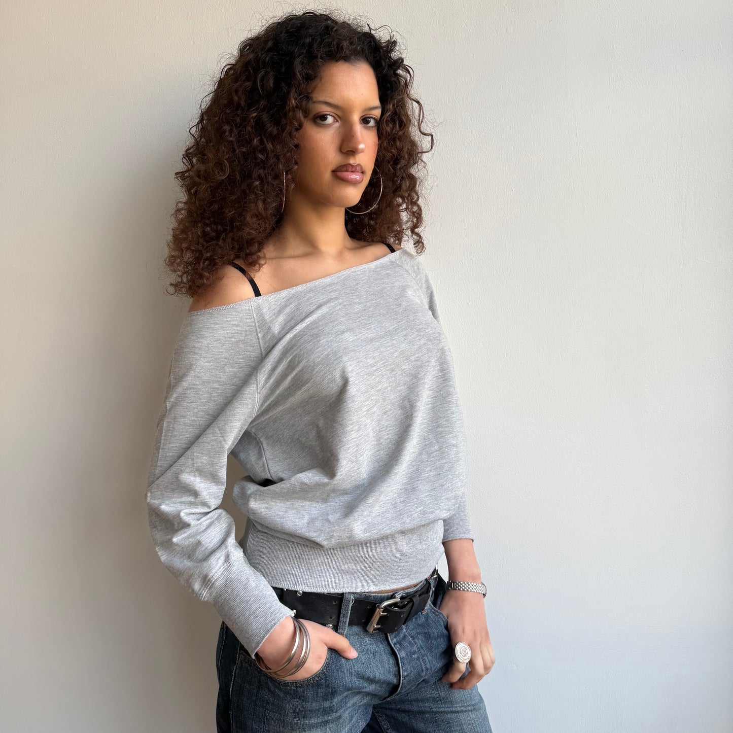 Grey off shoulder sweatshirt - Size M