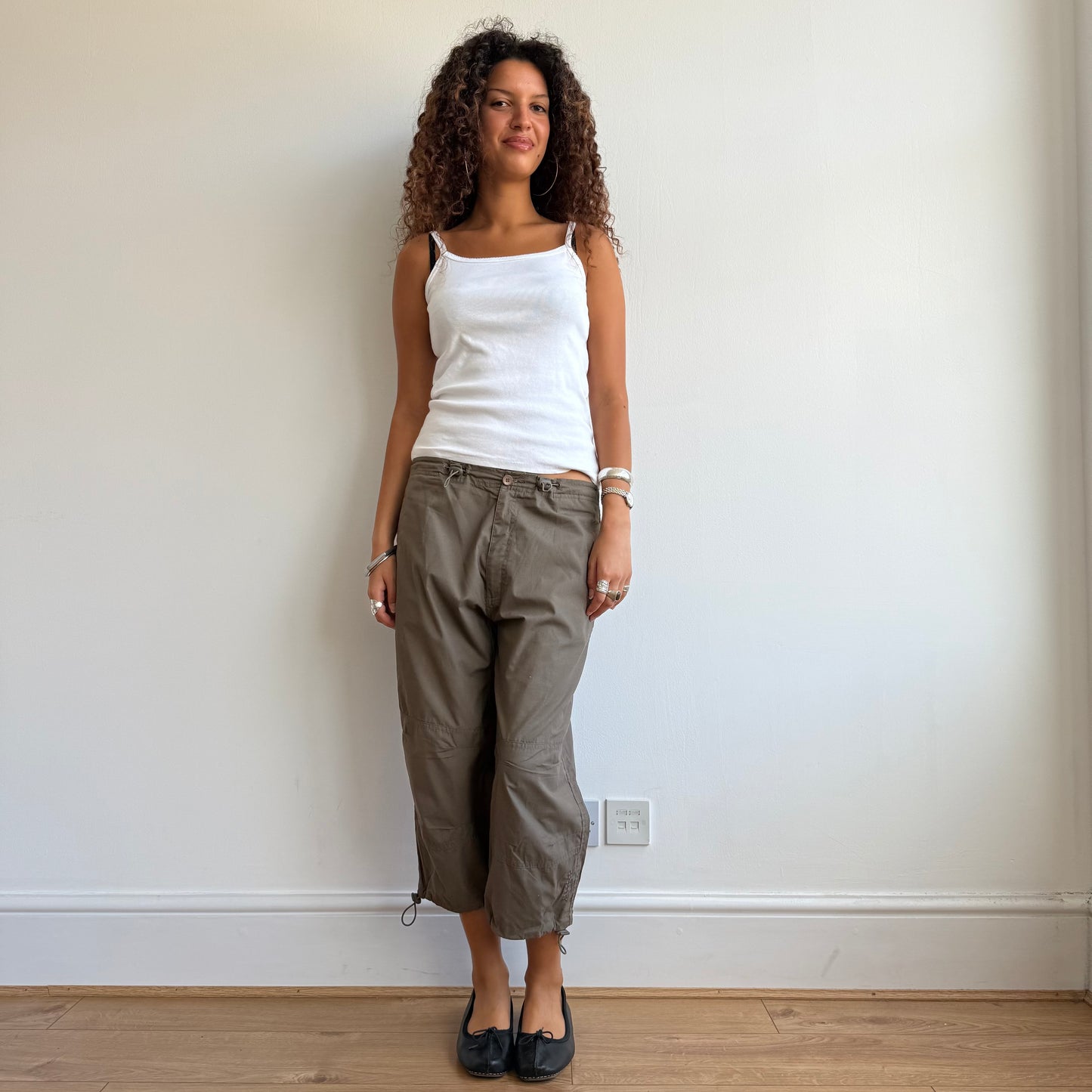 Khaki toggle capris - Size M