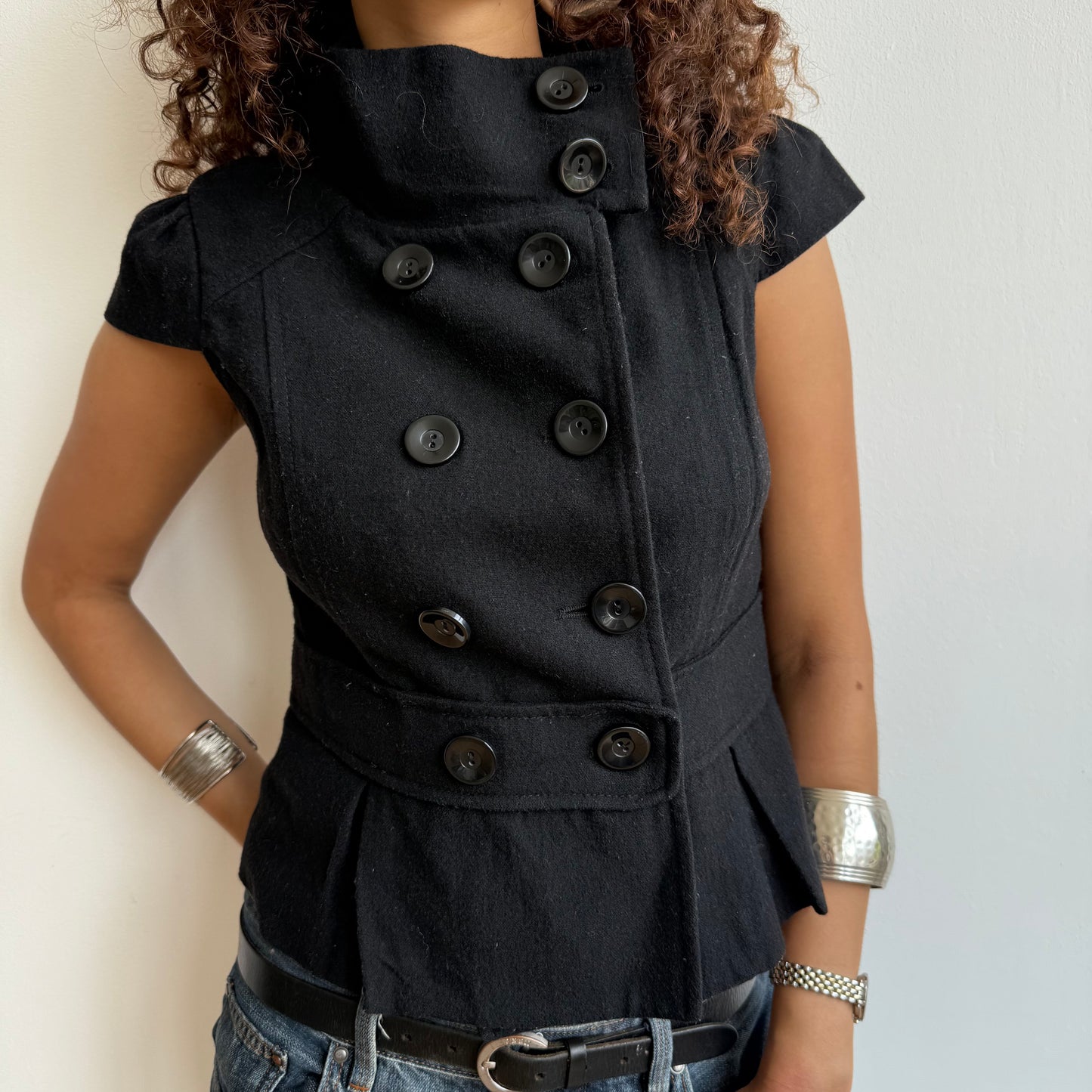Black short sleeve bow peacoat - Size S/M