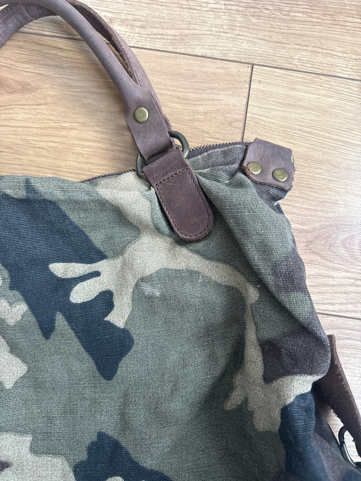 Camouflage slouchy bag - One Size
