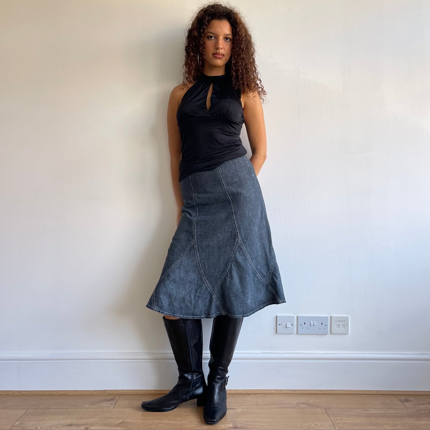 Black keyhole halterneck - Size S