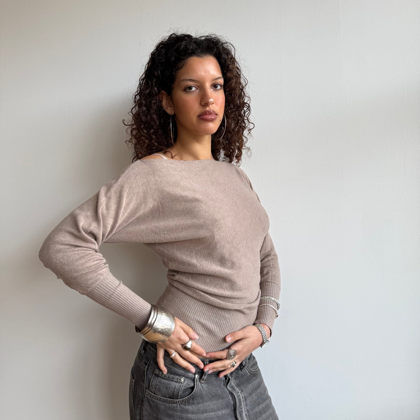 Beige slouchy knit jumper - Size S-M