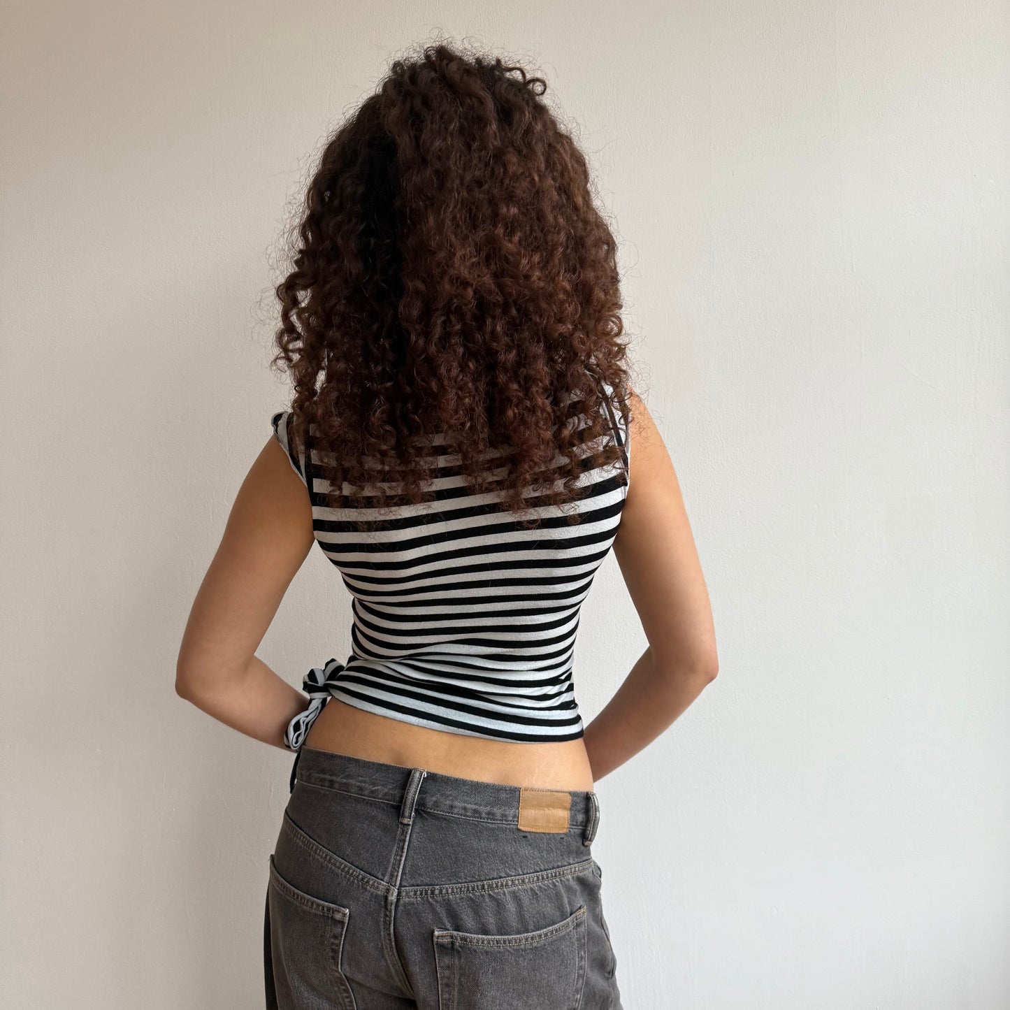 Black and white wrap top - Size XS