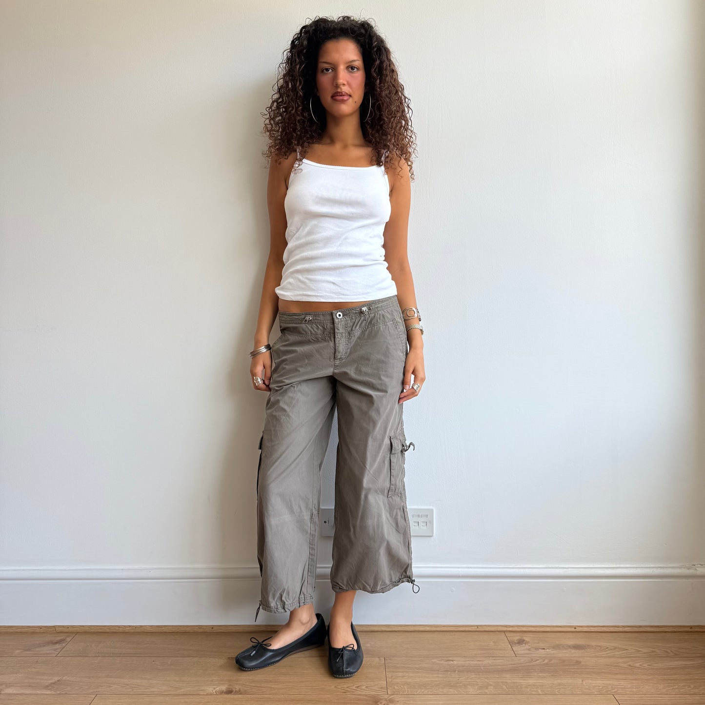 Khaki toggle capris - Size M