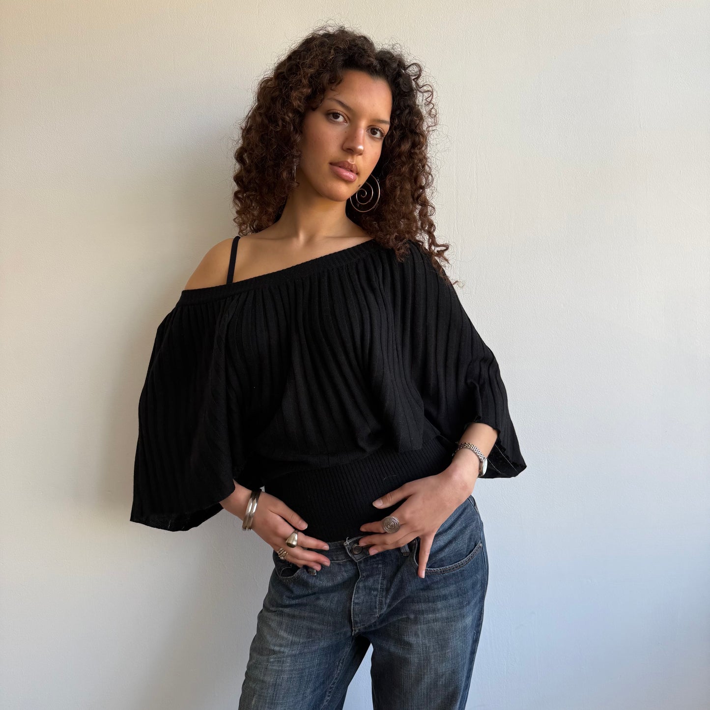 Black batwing knit - Size M/L