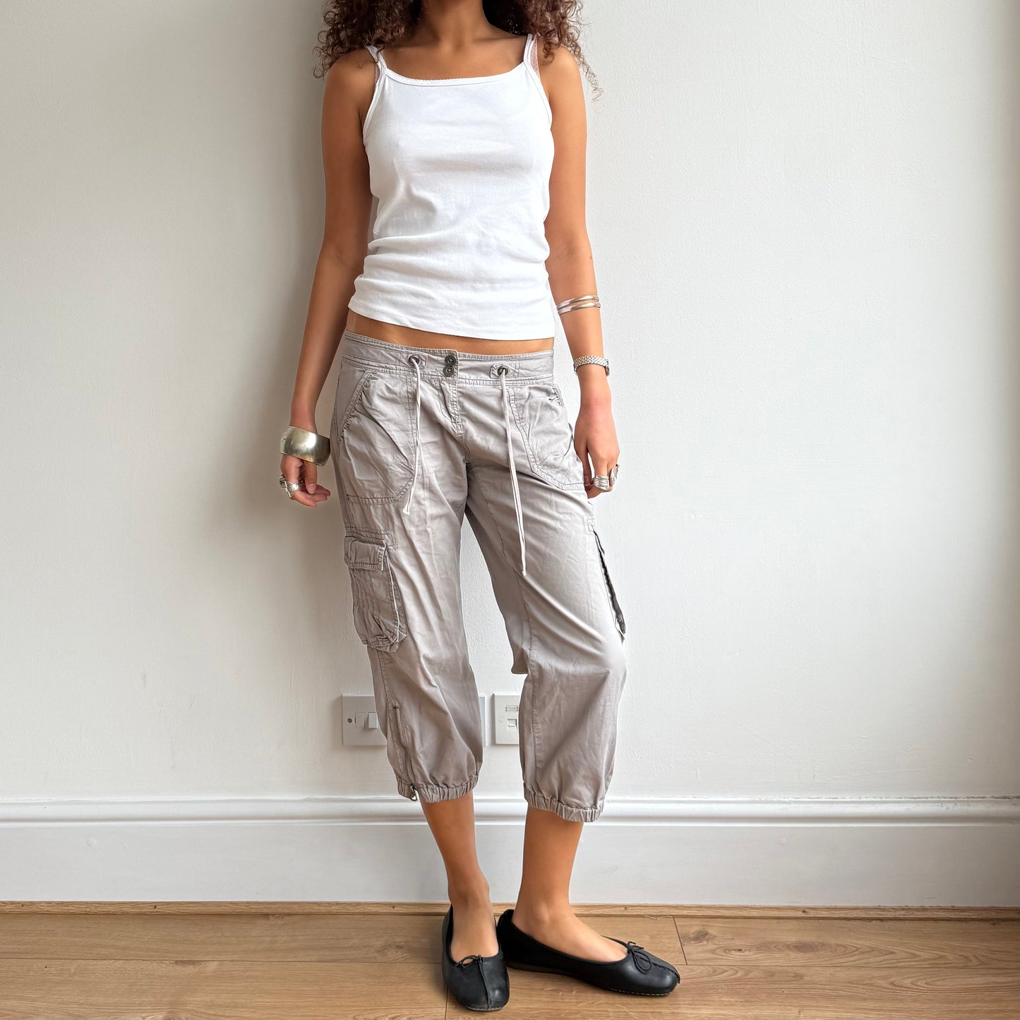 Grey cinch back capris - Size S/M