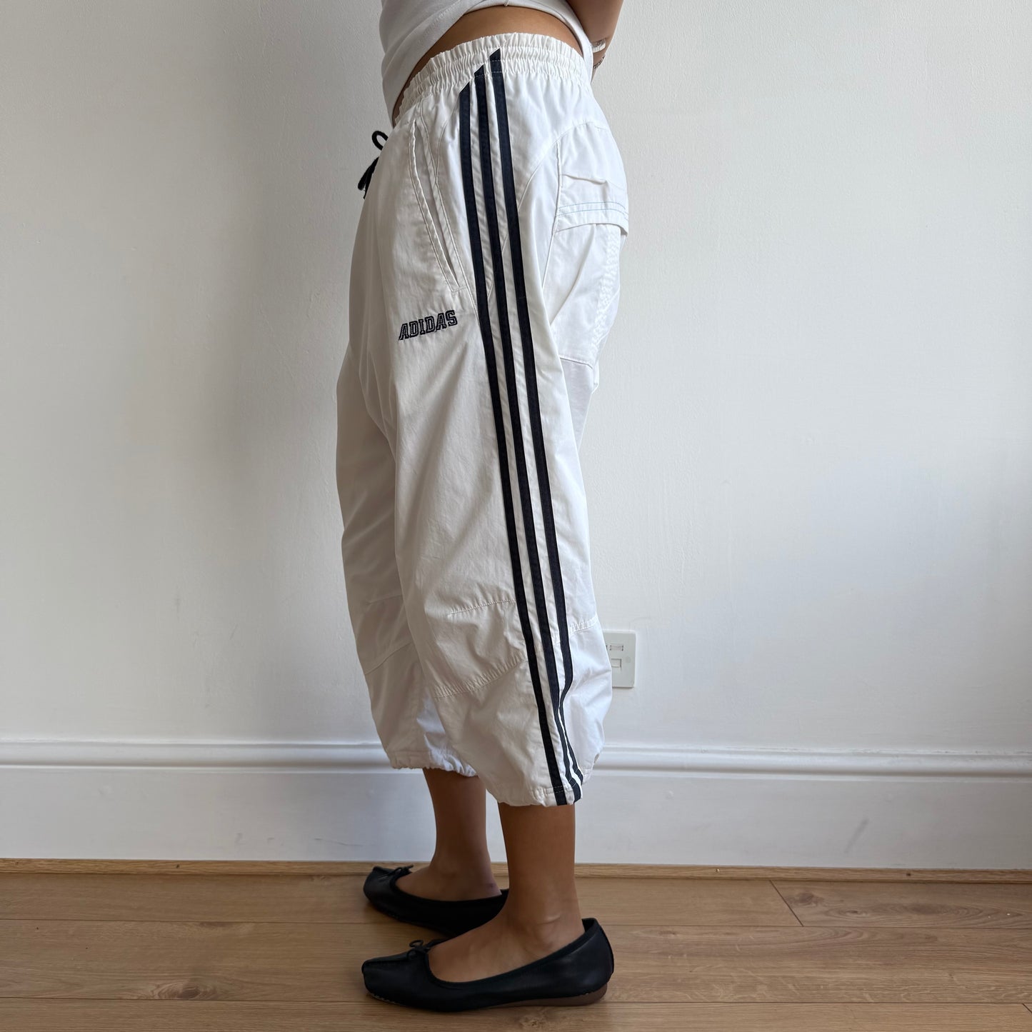 White Adidas logo capris - Size L