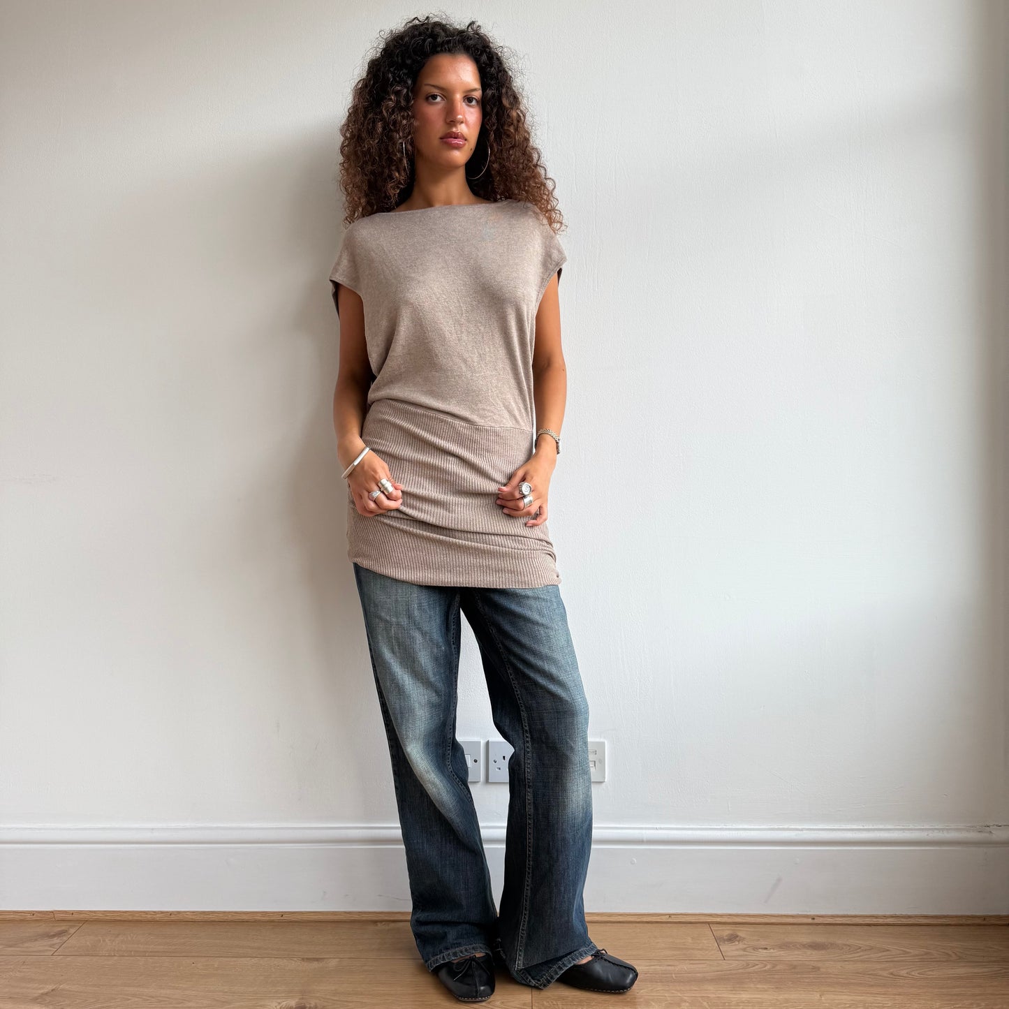Beige open back knit - Size M