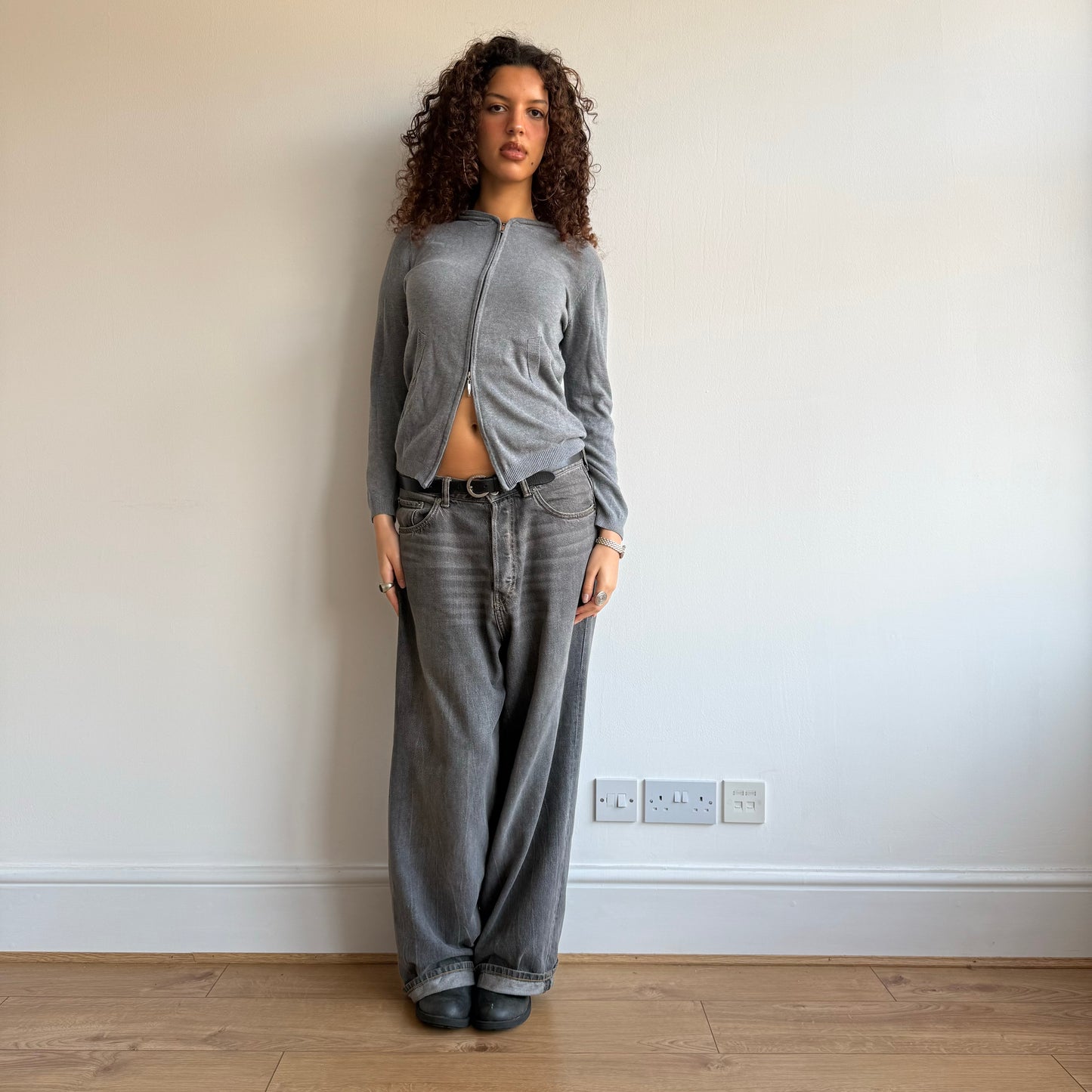 Grey star hood zip - Size S