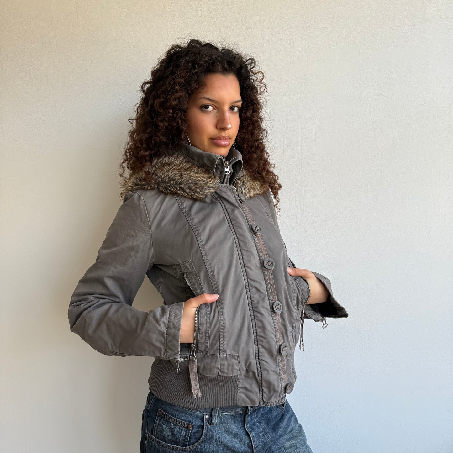 Grey fur hood cargo bomber jacket - Size S/M