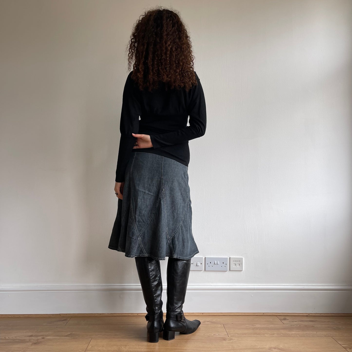 Black slouchy button jumper - Size S