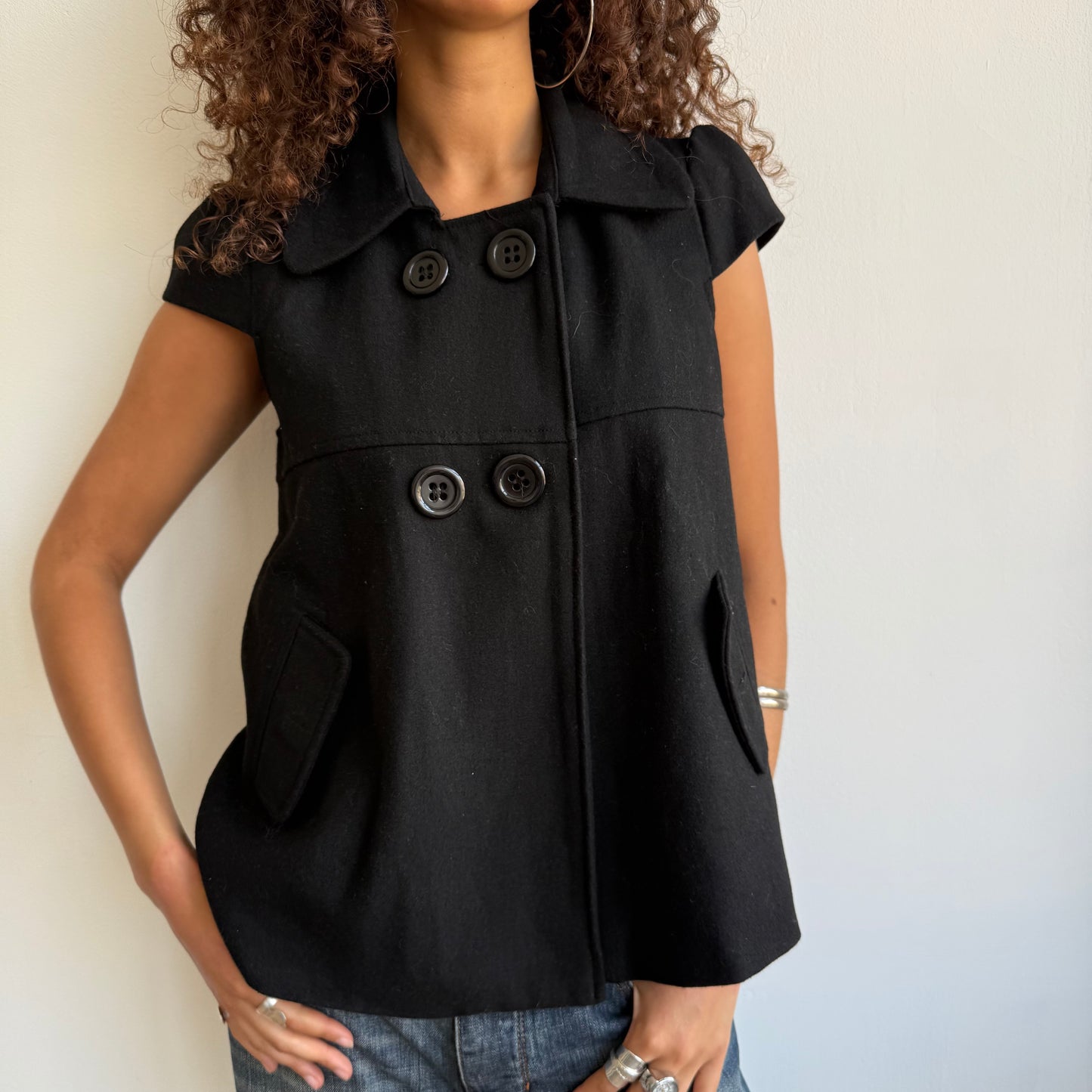 Black short sleeve peacoat - Size L