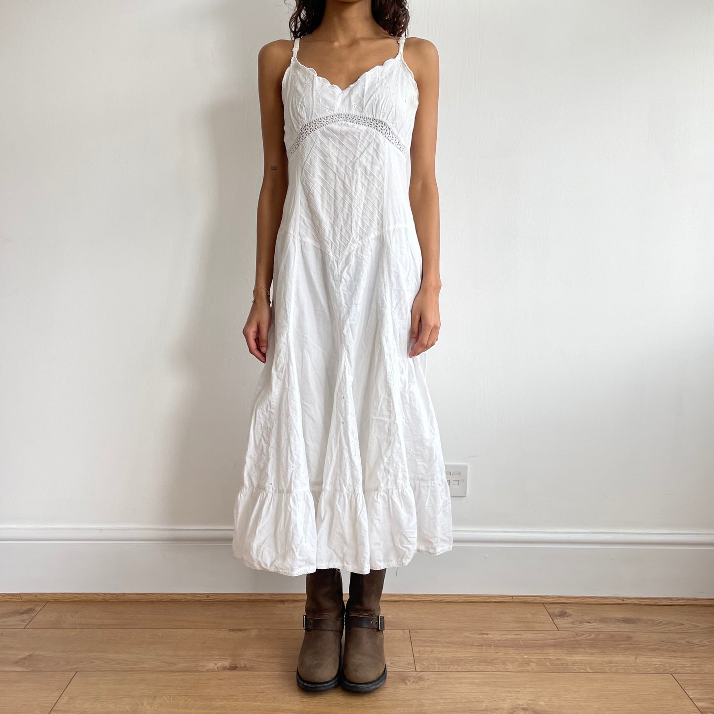 White broderie midi dress - Size S