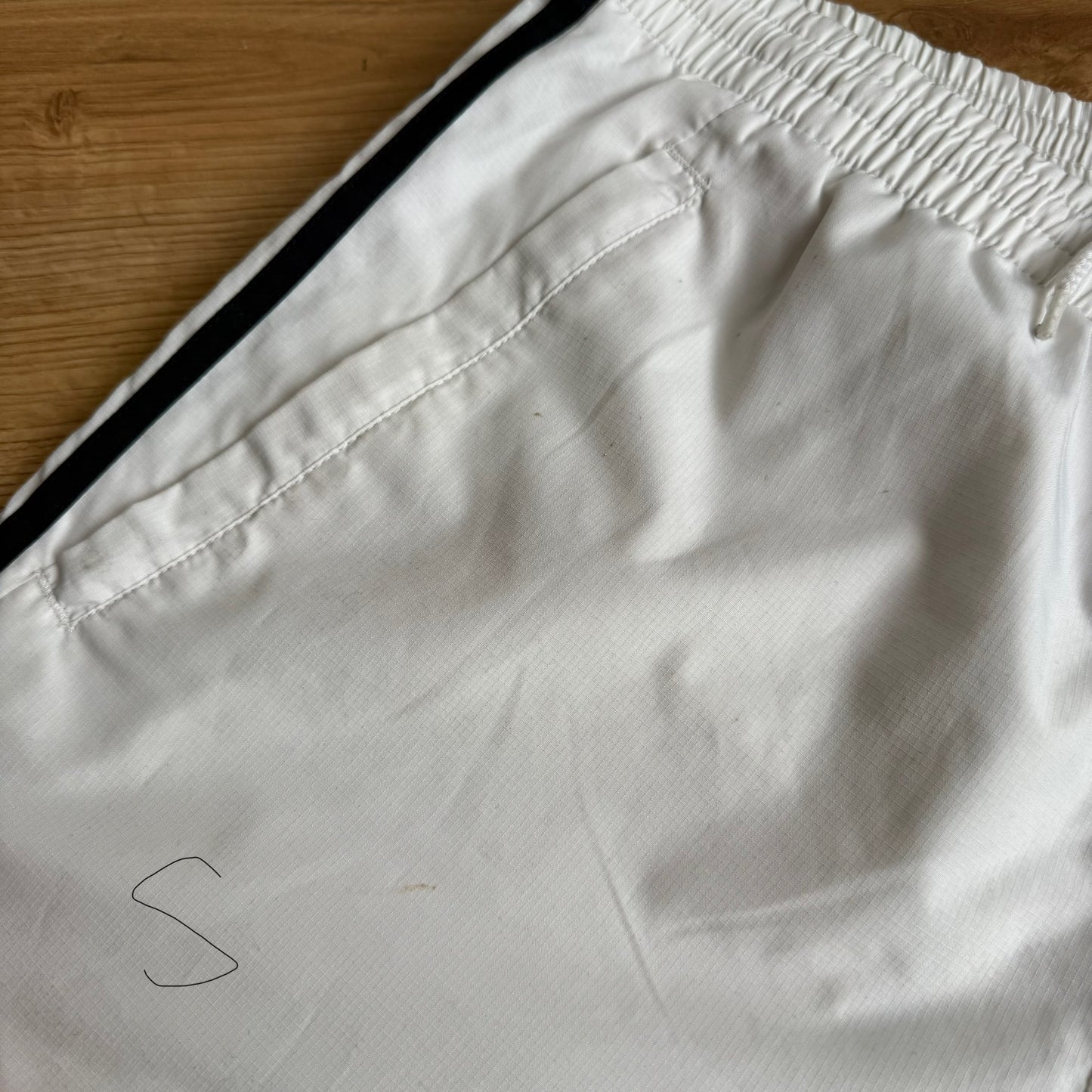 White Adidas cargo capris - Size S + M