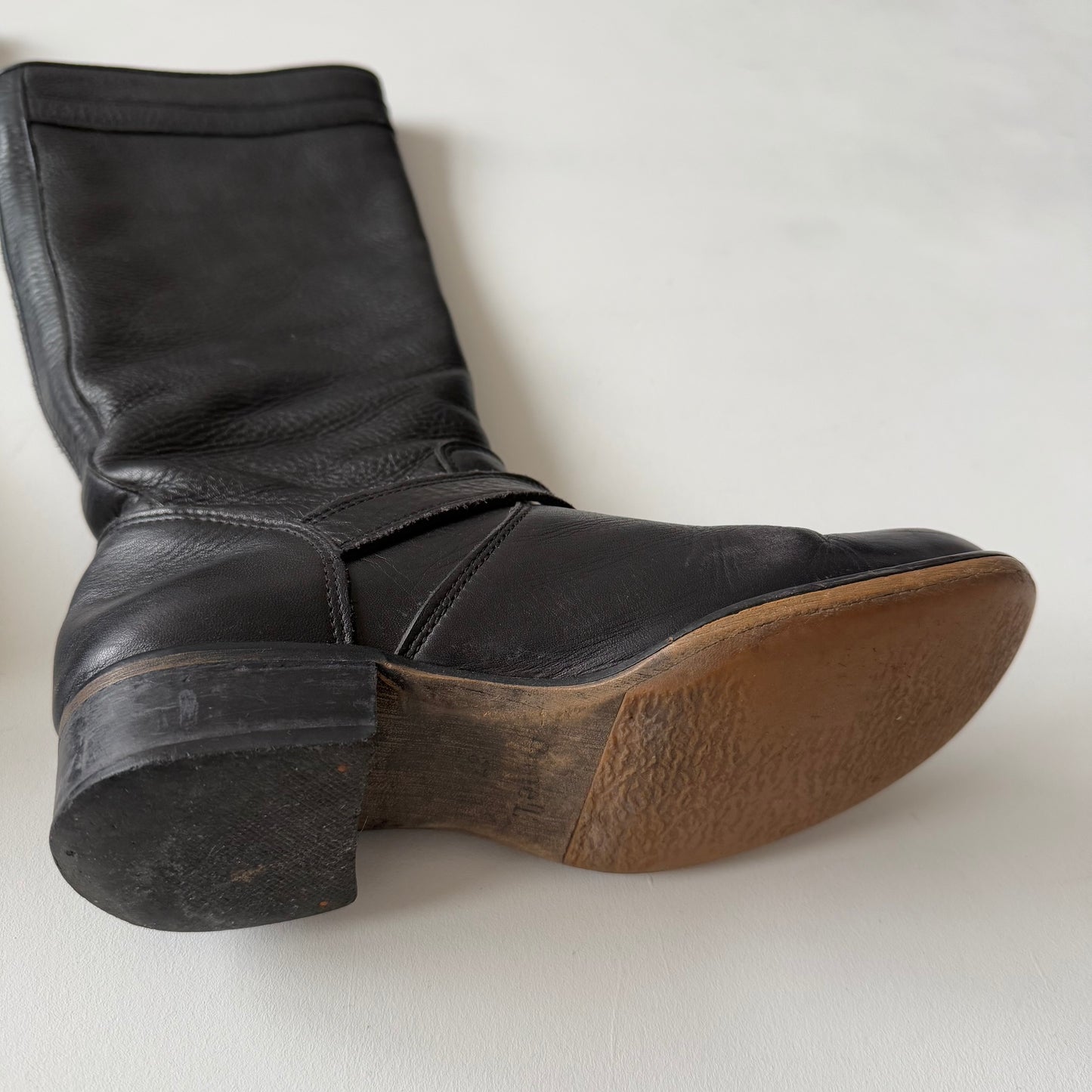 Black leather boots - Size UK4