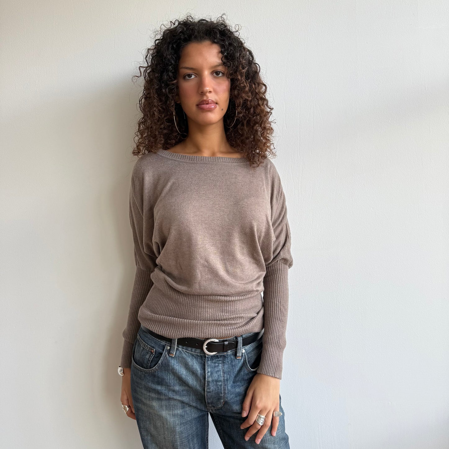 Taupe slouchy long sleeve knit - Size S/M