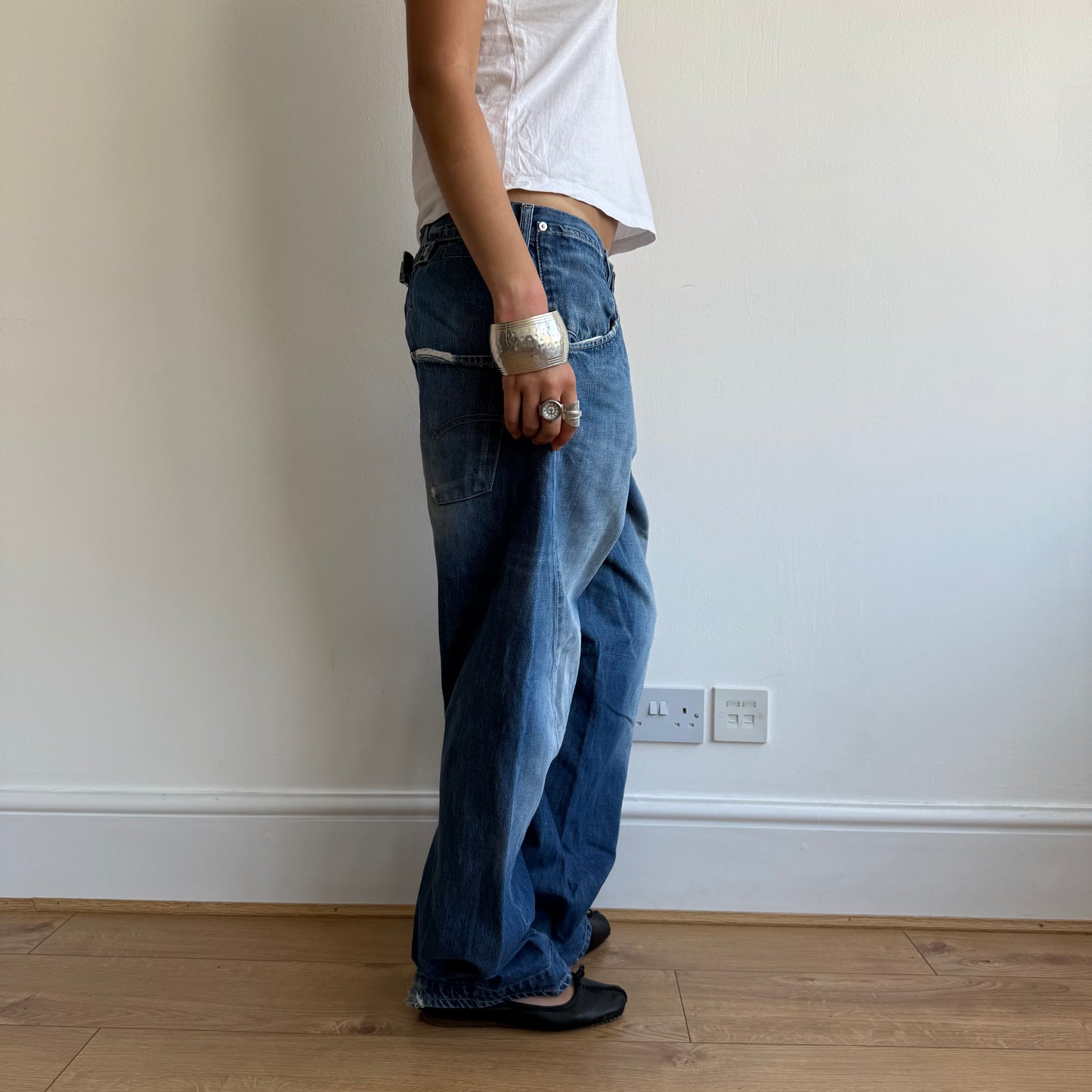 Levi’s Engineered cinch jeans - Size M/L