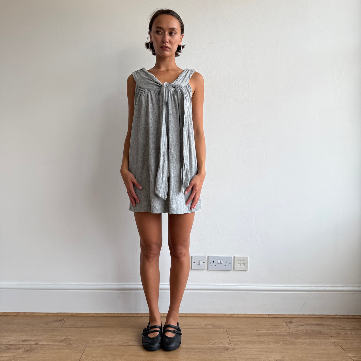 Grey shoulder tie mini dress - Size S