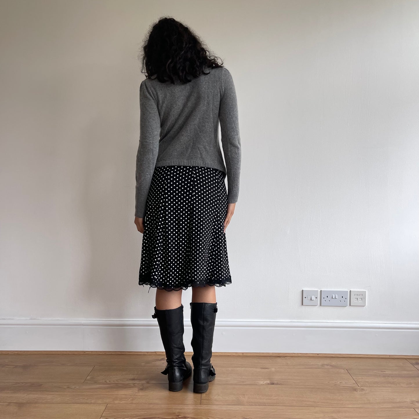 Grey asymmetric button jumper - Size M