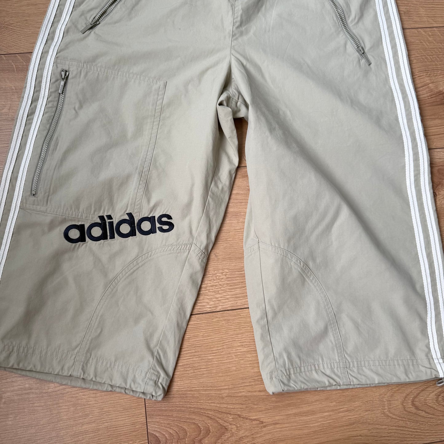 Beige Adidas belt capris - Size XS + S
