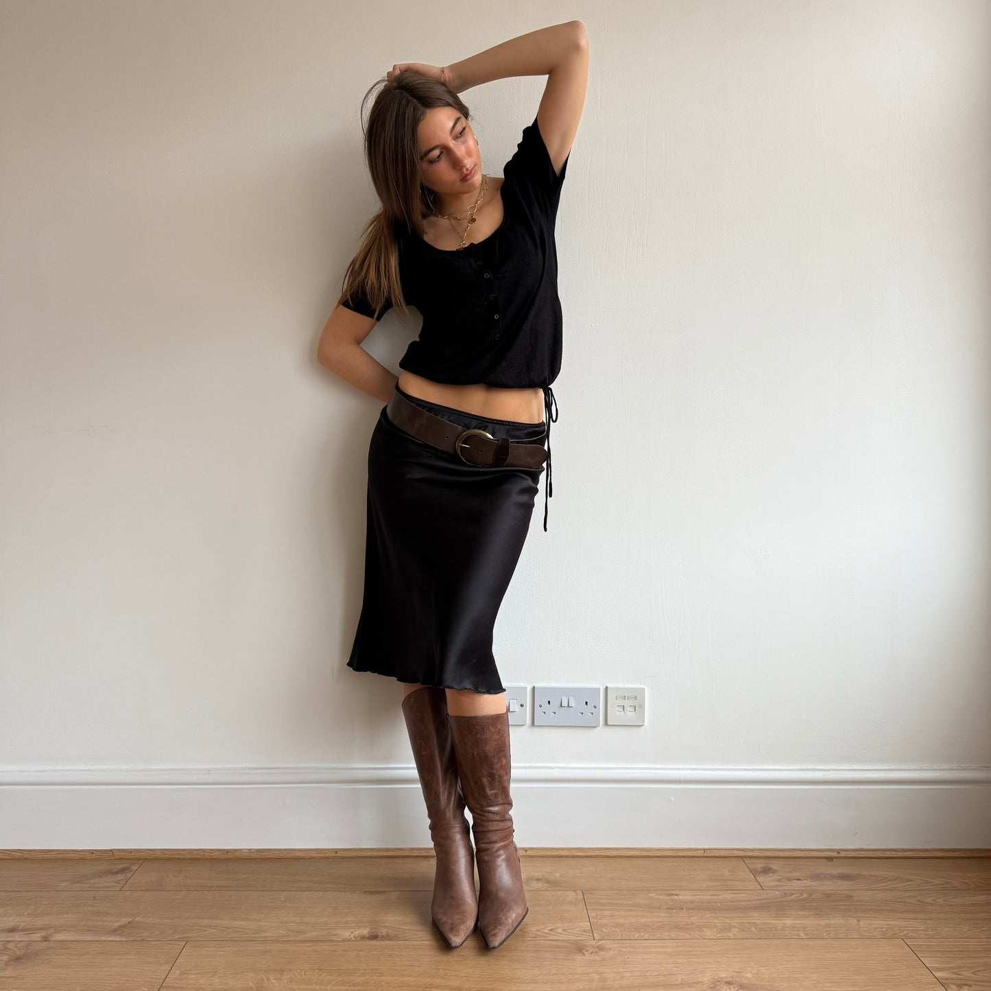Black satin midi skirt - Size S