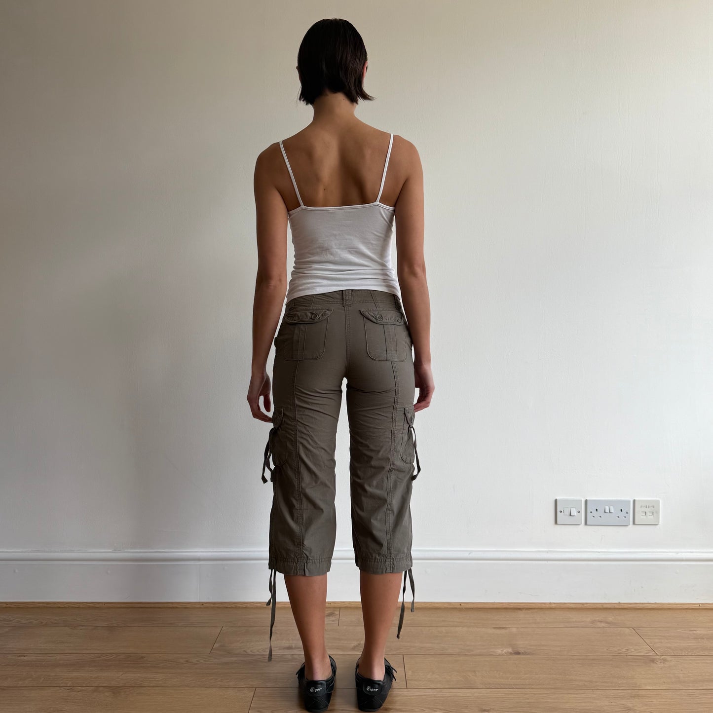 Khaki cargo capris - Size XS