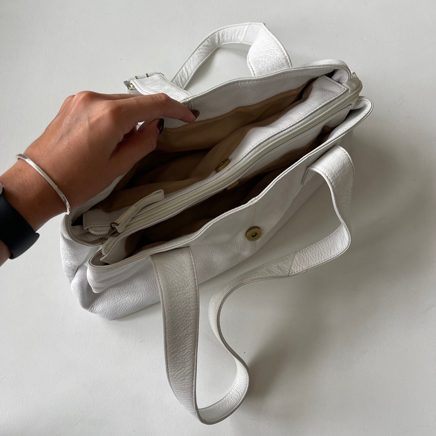 White leather buckle bag