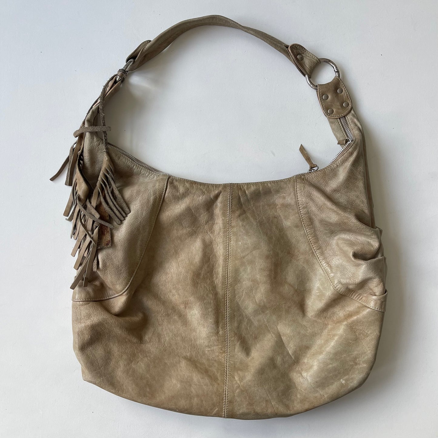 Beige slouchy leather bag