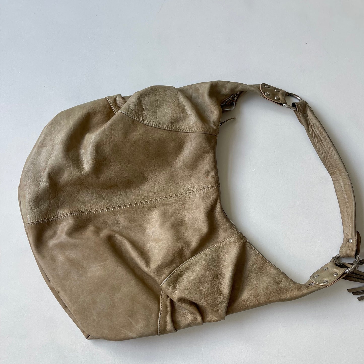 Beige slouchy leather bag