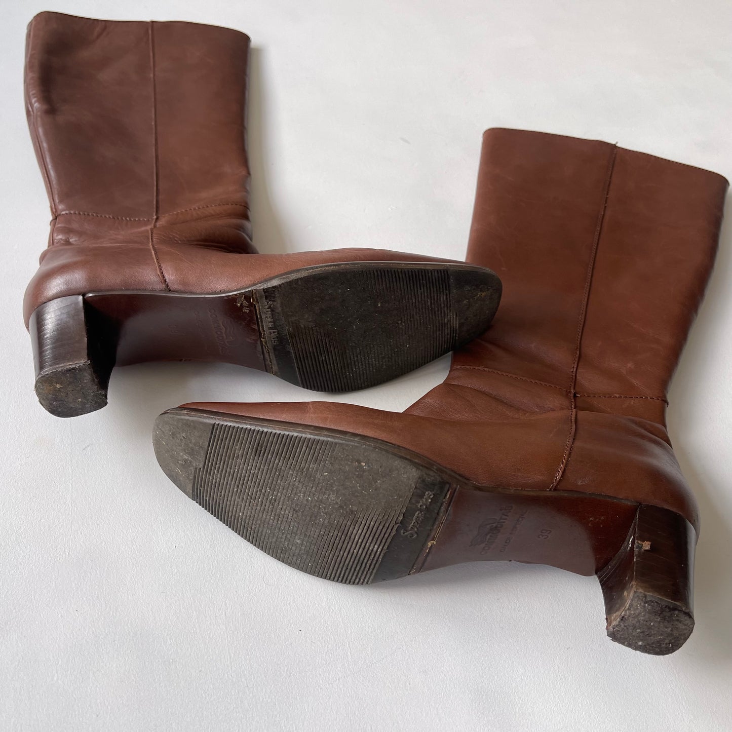 Brown leather boots - Size UK6